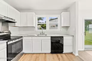 91 Westport Dr, Whiting, NJ 08759 - Photo 10