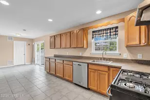 435 E Point Pleasant Ave, Ocean Gate, NJ 08740 - Photo 14