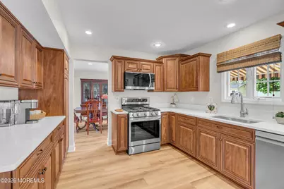 26 Rothbard Road, Hazlet Township, NJ 07730 - Photo 18