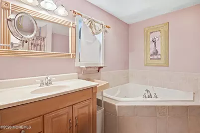 21 Winthrop Drive, Manalapan Township, NJ 07726 - Photo 8