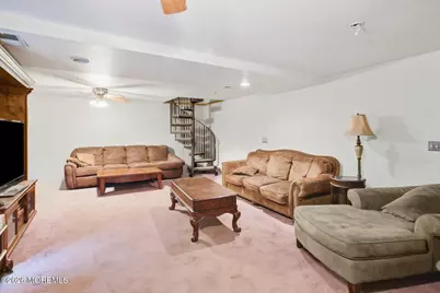 21 Winthrop Drive, Manalapan Township, NJ 07726 - Photo 6