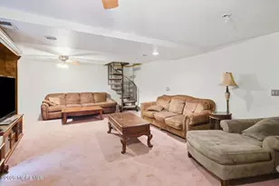 21 Winthrop Dr, Manalapan Township, NJ 07726 - Photo 6