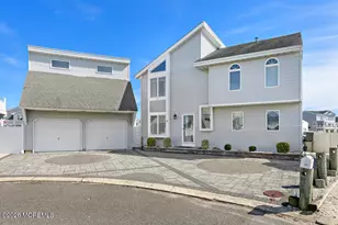 39 Merle Dr, Manahawkin, NJ 08050 - Photo 2