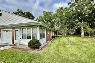133 B Azalea Dr, Whiting, NJ 08759 - Photo 2
