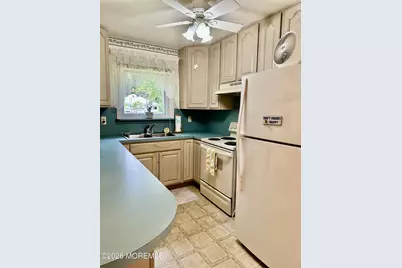 133 B Azalea Drive, Whiting, NJ 08759 - Photo 12