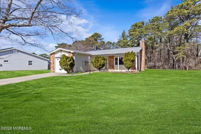 13 Tudor Court, Brick, NJ 08723 - Photo 2