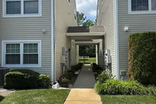 8 Fiddlers Elbow Ct, Howell Township, NJ 07731 - Photo 1