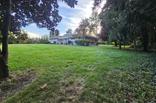 247 Robbinsville Edinburg Rd, West Windsor Township, NJ 08550 - Photo 2