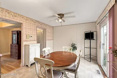 17 Kingsley Way, Freehold, NJ 07728 - Photo 16