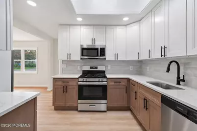 55 Davis Lane, Red Bank, NJ 07701 - Photo 10
