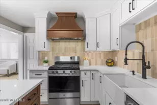 1078 Treasure Ave, Manahawkin, NJ 08050 - Photo 10