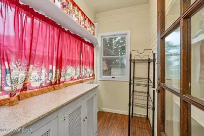 27 E Garfield Avenue, Atlantic Highlands, NJ 07716 - Photo 20