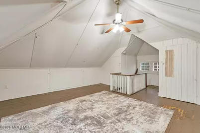 27 E Garfield Avenue, Atlantic Highlands, NJ 07716 - Photo 32