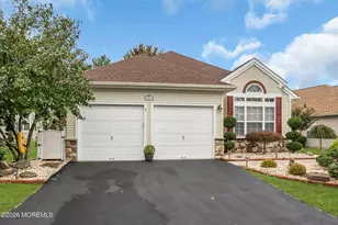 40 Isabella Dr, Manchester Township, NJ 08759 - Photo 4