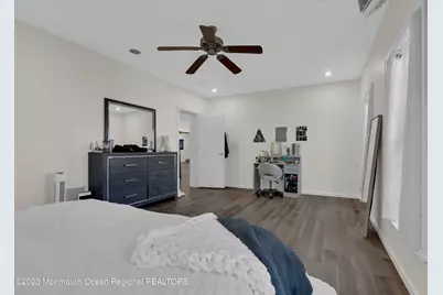 374.5 W Park Avenue, Oakhurst, NJ 07755 - Photo 10
