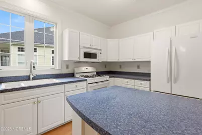 33 Valley Stream Place, Barnegat, NJ 08005 - Photo 8