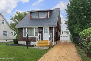 10 Broadway, Belford, NJ 07718 - Photo 1