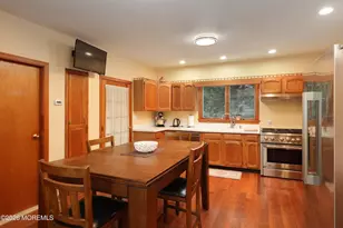 10 Broadway, Belford, NJ 07718 - Photo 12