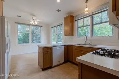 21 Adams Way, Shrewsbury, NJ 07702 - Photo 10