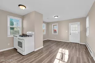 33 Drs James Parker Blvd, Red Bank, NJ 07701 - Photo 6
