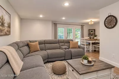 127 Evergreen Court, Freehold, NJ 07728 - Photo 6