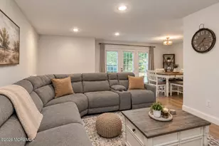 127 Evergreen Ct, Freehold, NJ 07728 - Photo 6