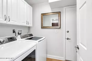 127 Evergreen Ct, Freehold, NJ 07728 - Photo 20