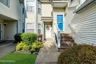 127 Evergreen Ct, Freehold, NJ 07728 - Photo 2