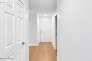 127 Evergreen Ct, Freehold, NJ 07728 - Photo 4