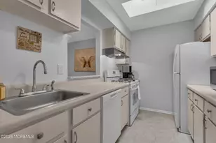 466 Crawford St, Shrewsbury, NJ 07724 - Photo 10