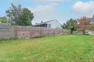 402 Fairfield Way, Keyport, NJ 07735 - Photo 22