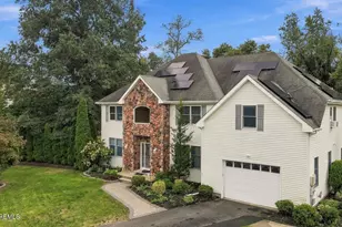 3 Crosby Ln, Middletown, NJ 07758 - Photo 4