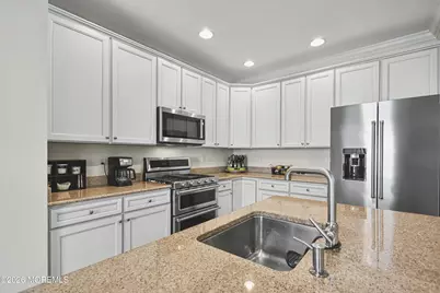 230 Yale Boulevard, Shrewsbury, NJ 07702 - Photo 8