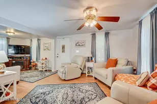 62 Taylors Mills Rd, Manalapan Township, NJ 07726 - Photo 4