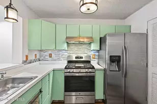 22 Dover Ct, Tinton Falls, NJ 07712 - Photo 10