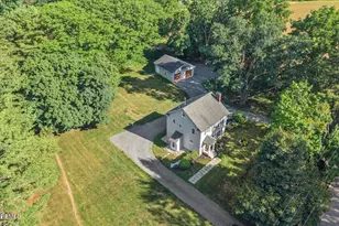 102 Middletown Rd, Holmdel, NJ 07733 - Photo 54