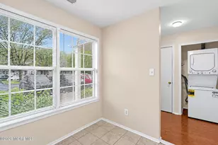407 Hampton Ct, Manalapan Township, NJ 07726 - Photo 8