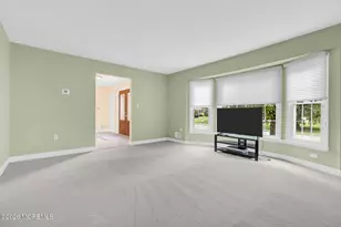 296 Betsy Ross Dr, Freehold, NJ 07728 - Photo 6