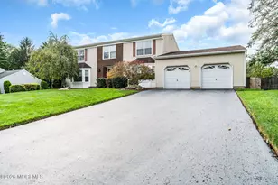 296 Betsy Ross Dr, Freehold, NJ 07728 - Photo 48