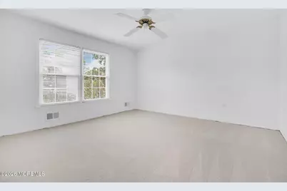 296 Betsy Ross Drive, Freehold, NJ 07728 - Photo 34