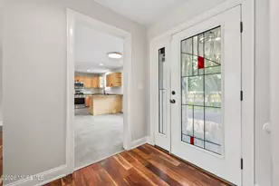 20 Middle Ln, Long Branch, NJ 07740 - Photo 6