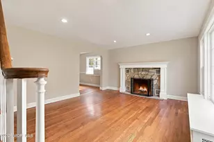 9 Hedge St, Toms River Township, NJ 08753 - Photo 2