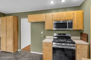 345 Grant Ave, Eatontown, NJ 07724 - Photo 12