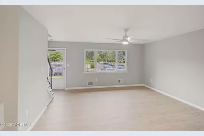 848 Shannon Court, Brick, NJ 08724 - Photo 4