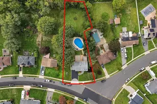 25 Koenig Ln, Freehold, NJ 07728 - Photo 2