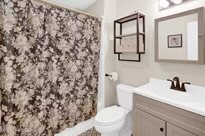413 Oak Knoll Drive, Manalapan Township, NJ 07726 - Photo 22