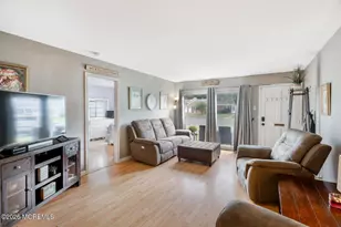 105 Waterfront Dr, Brick, NJ 08724 - Photo 6