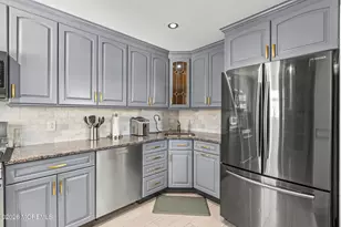 7 Kentucky Dr, Hazlet Township, NJ 07730 - Photo 12