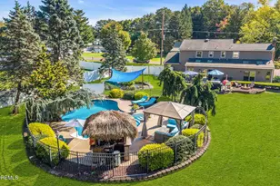 828 Waterworks Rd, Freehold, NJ 07728 - Photo 28