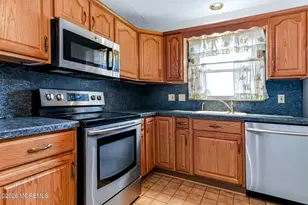 101 5th St, Hazlet Township, NJ 07734 - Photo 24